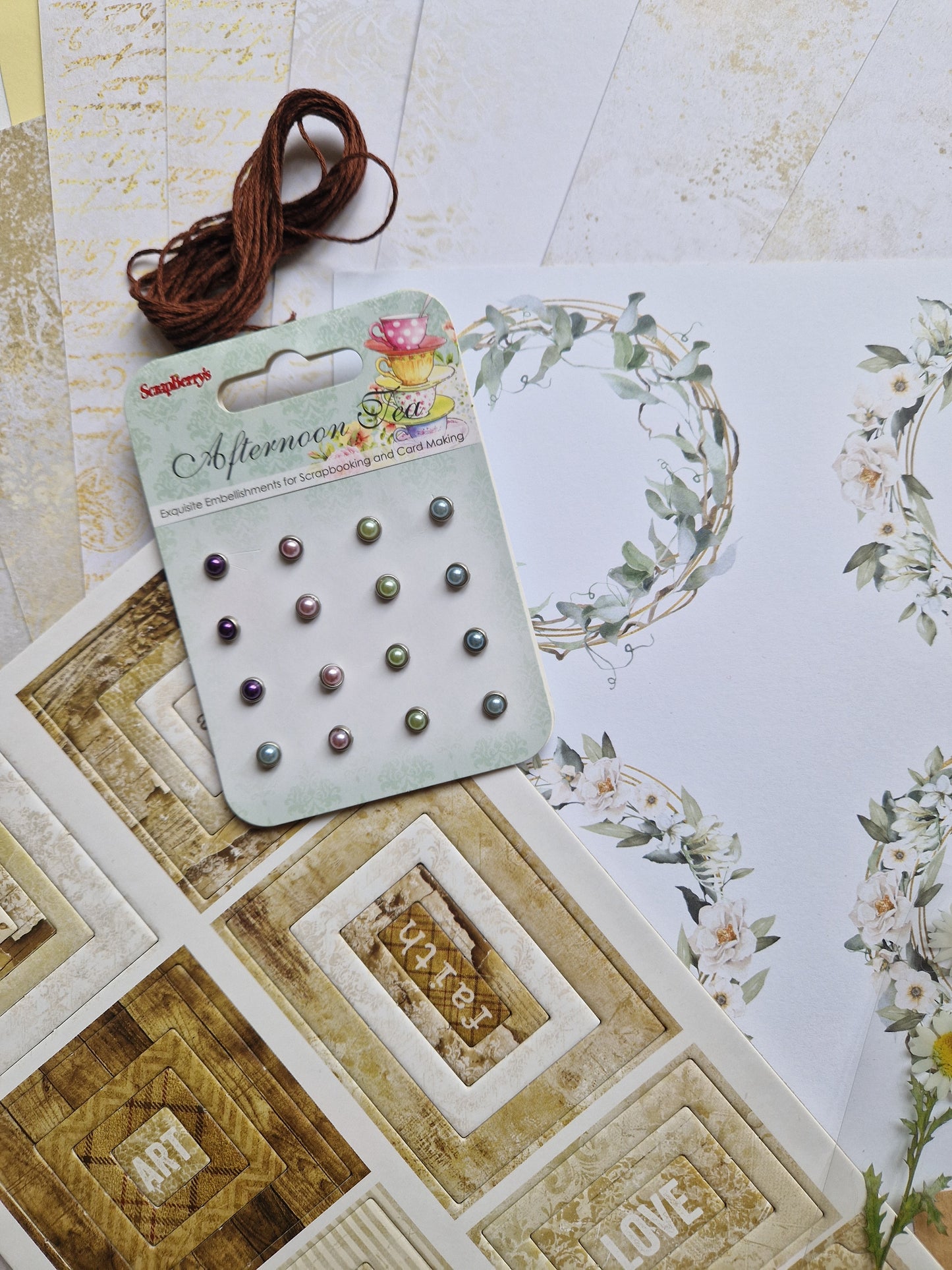Scrap Box Club - Golden Memories - Memories and Photos