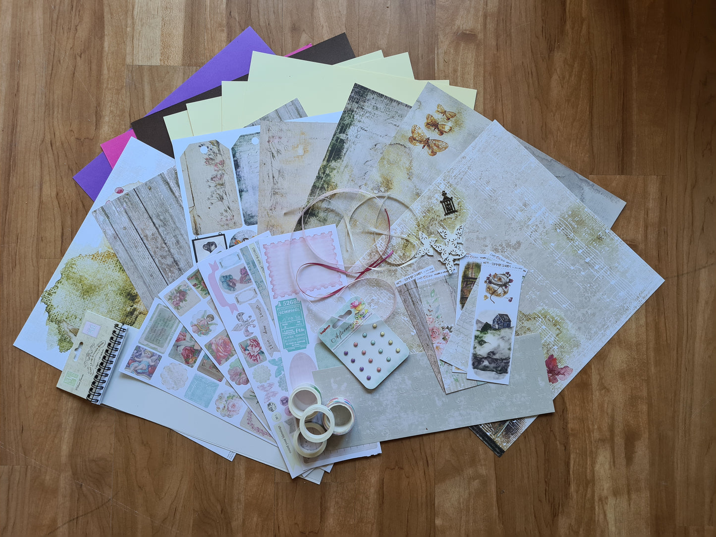 Scrap Box Club - Nov 2020 - Memories and Photos