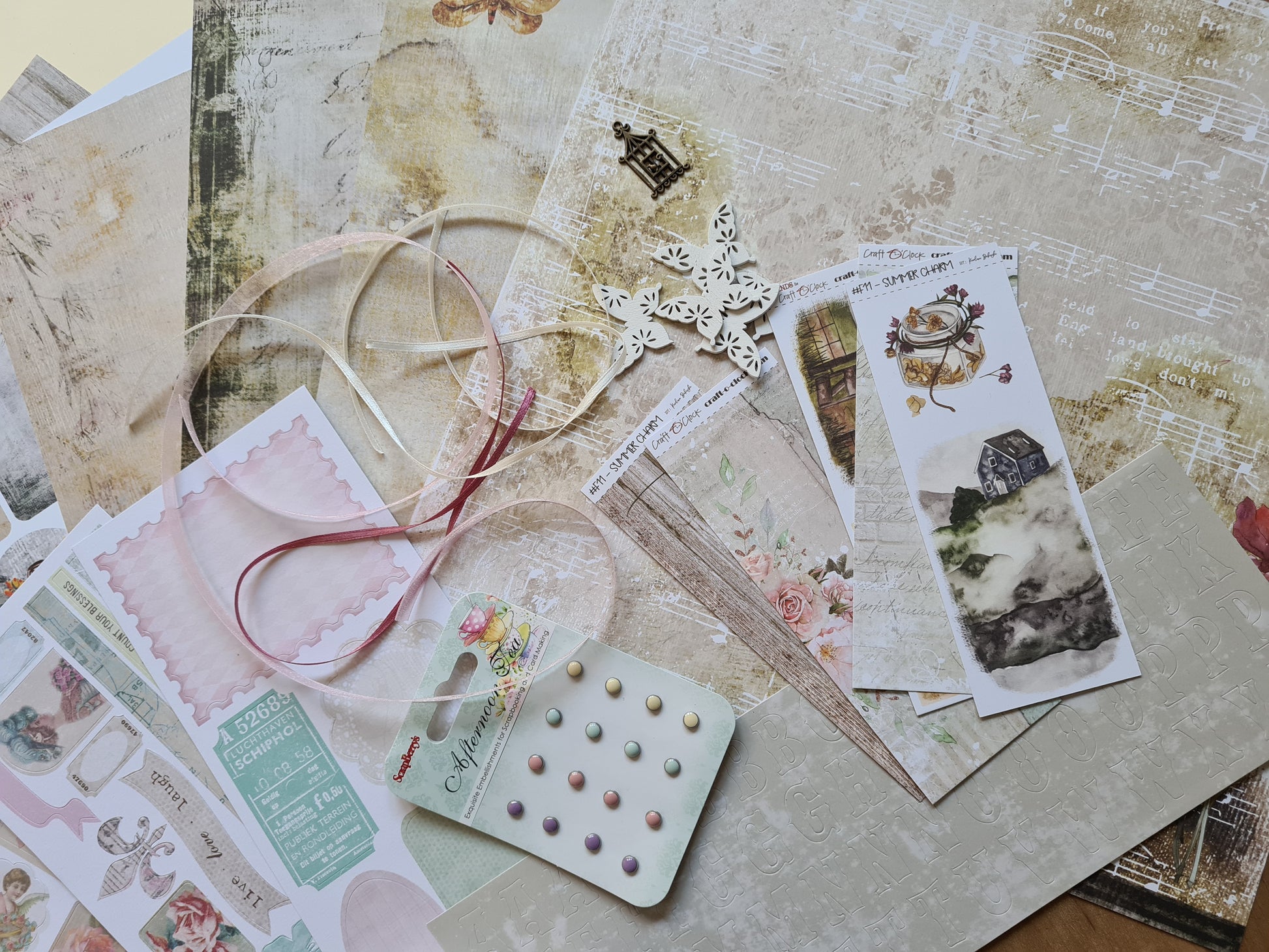 Scrap Box Club - Nov 2020 - Memories and Photos