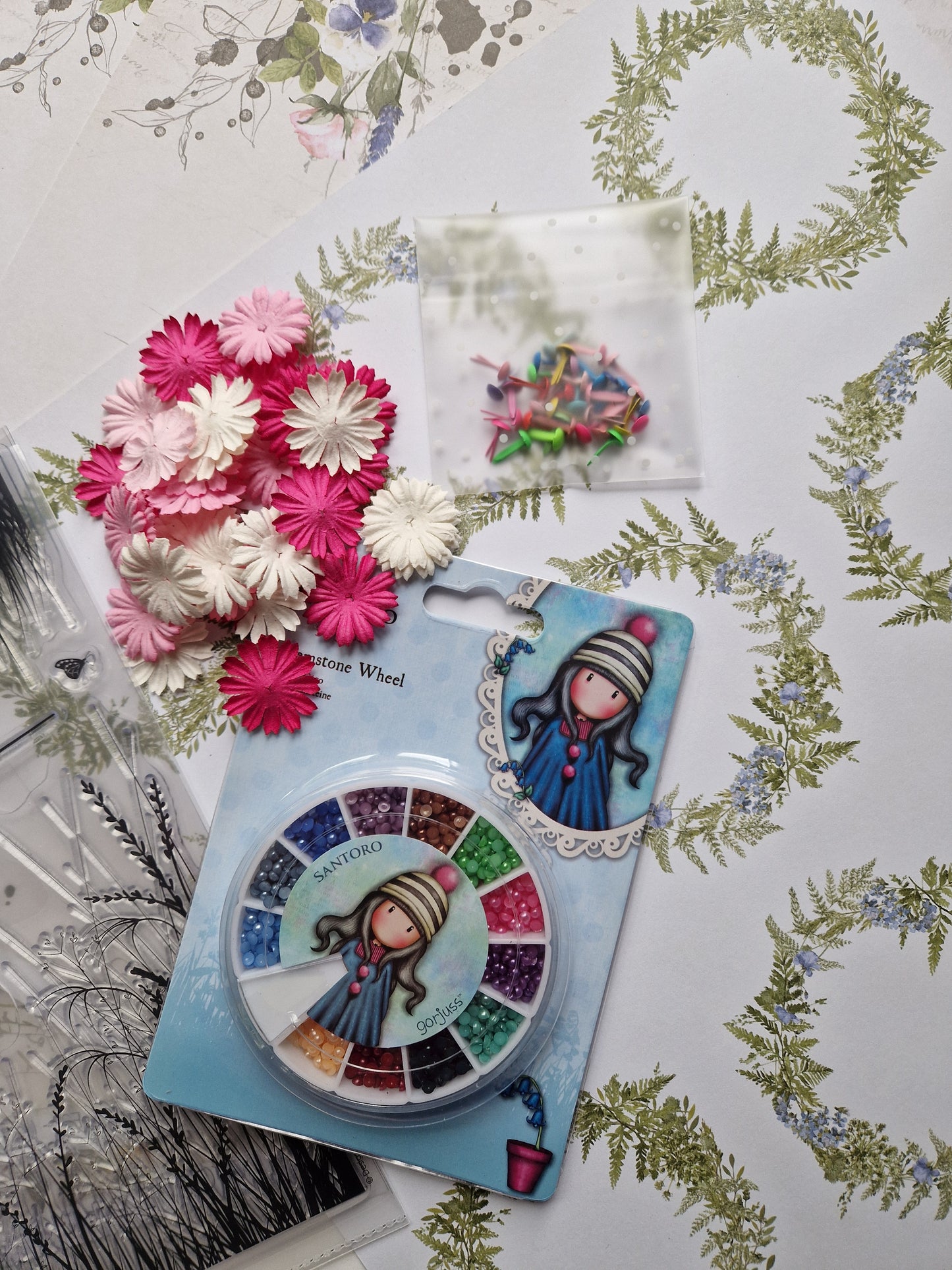 Scrap Box Club - July 2022 - Memories and Photos