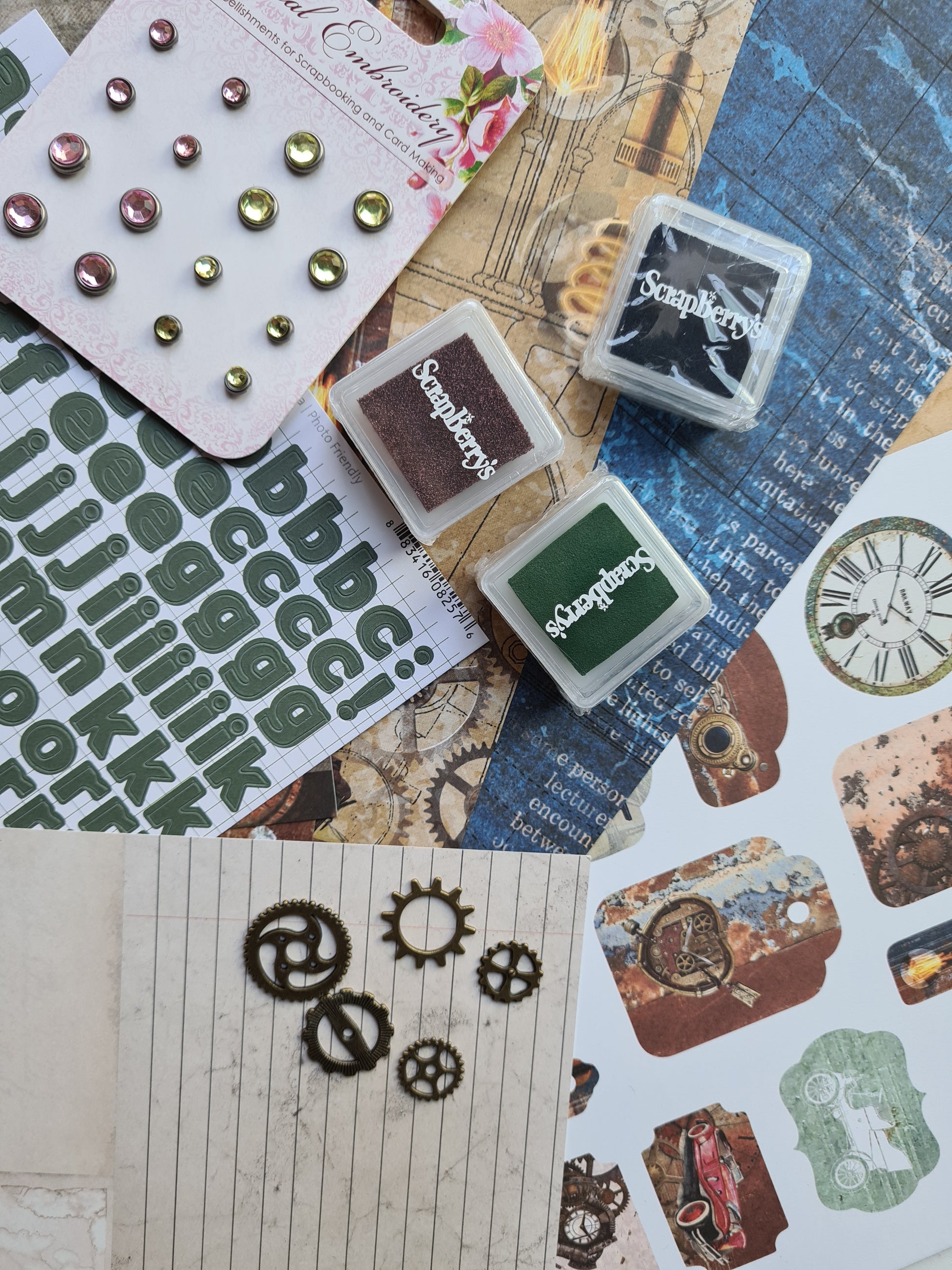 Scrap Box Club - September 2021 - Memories and Photos