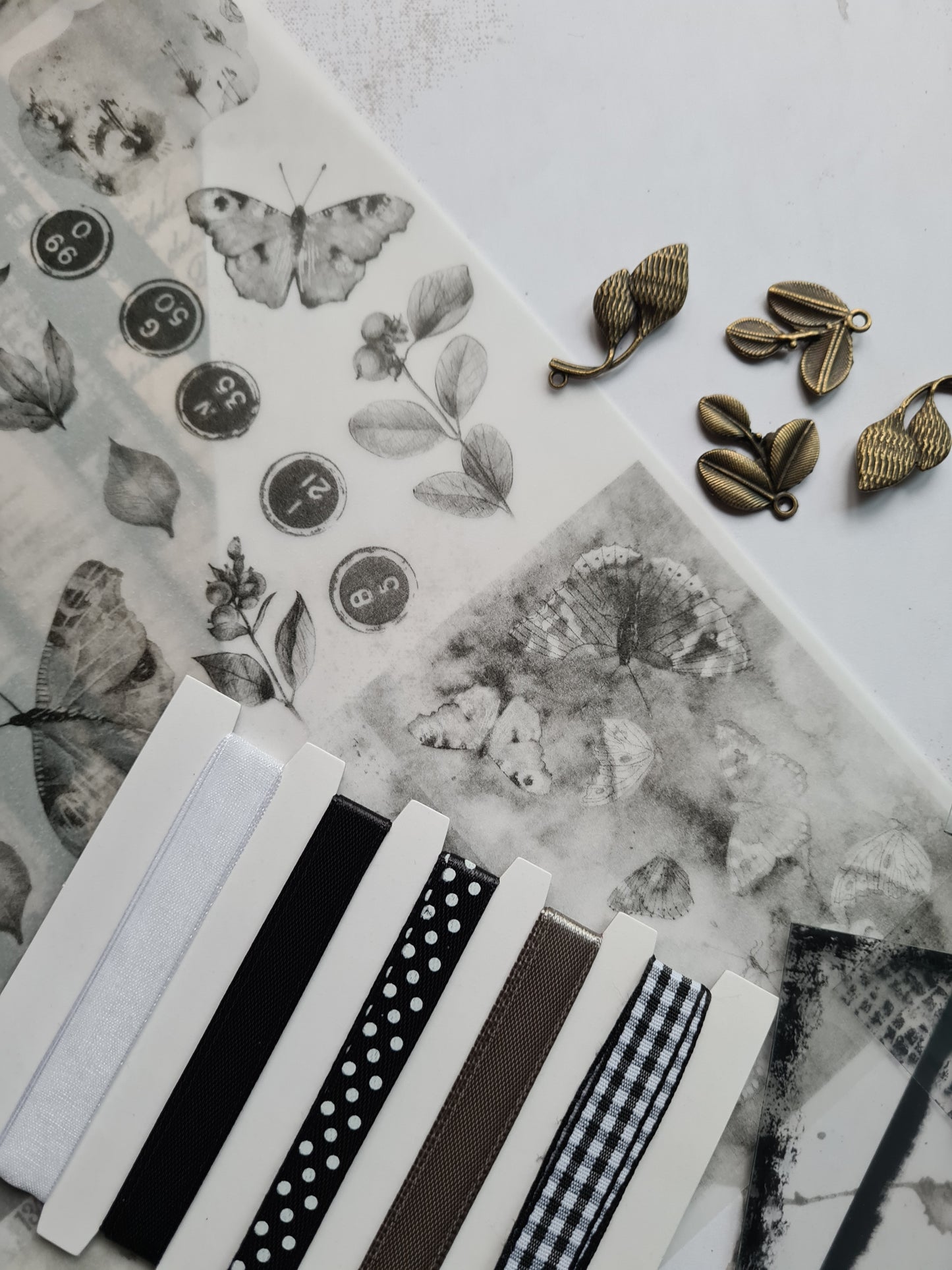 Scrap Box Club - December 2021 - limited stock - Memories and Photos